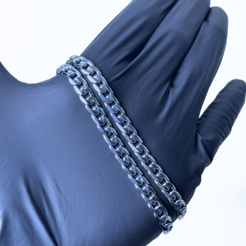 Round Stainless Steal Necklace With Free Delivery