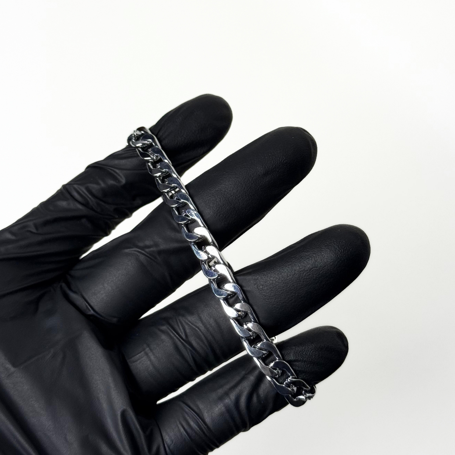 Bold Bracelet For Mens & Womens With Free Home Delivery